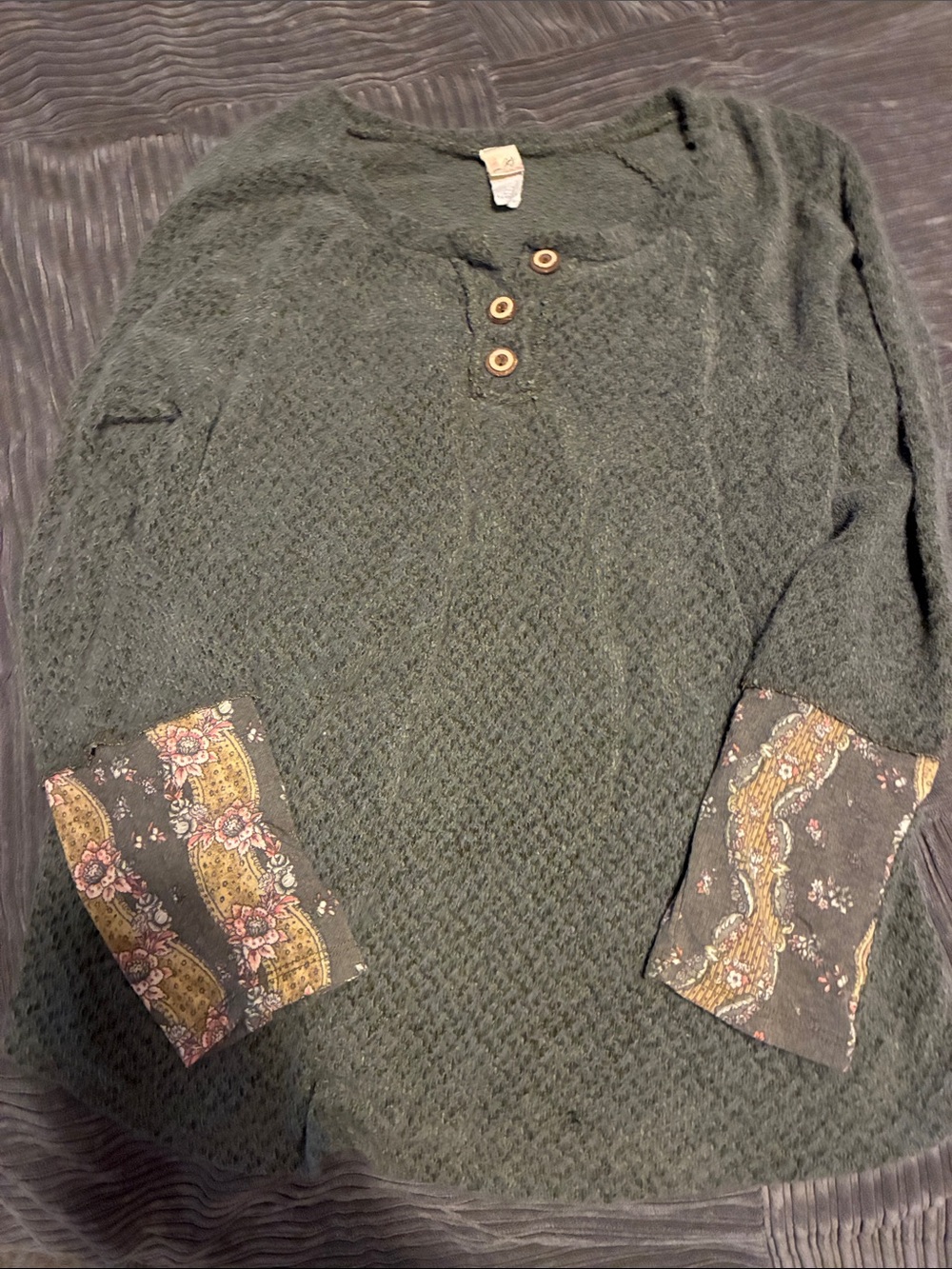 7th Ray Olive Green Knit Henley Sweater with Patterned Cuffs